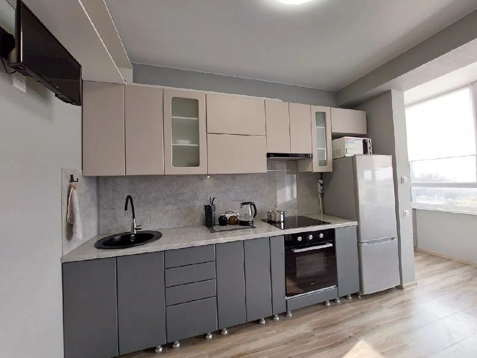 Почасово ,Подобово квартира з гарним ремонтом