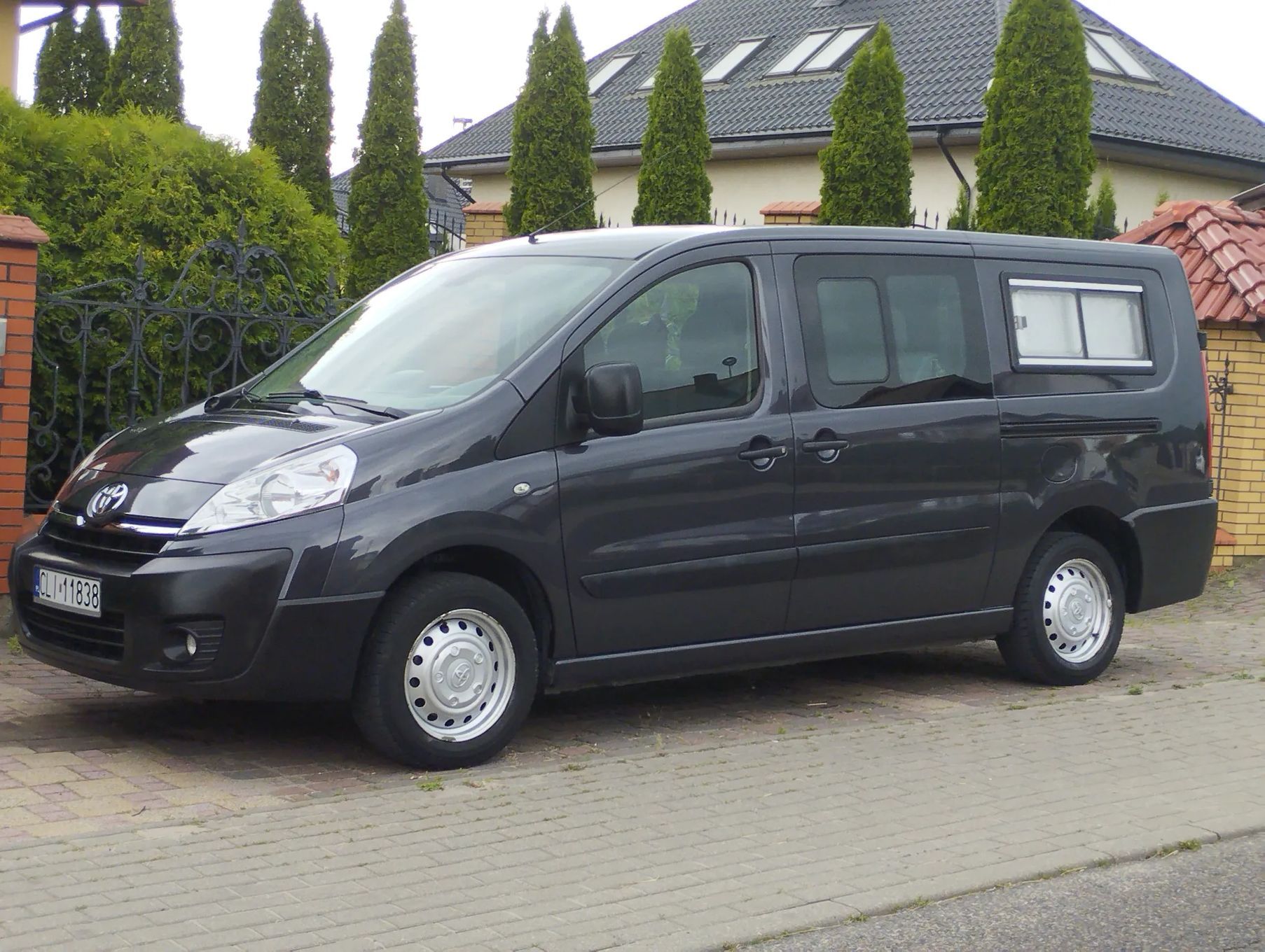 Toyota ProAce Multivan Long Brygadówka Camper Super Stan