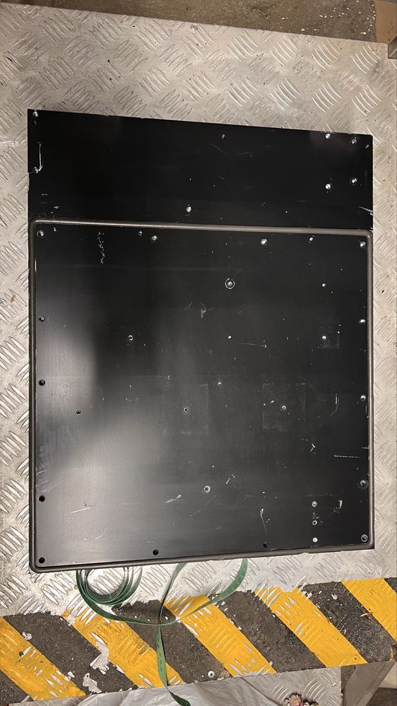 Radiator aluminiowy ok 20kg 40x51x13 duży czarny