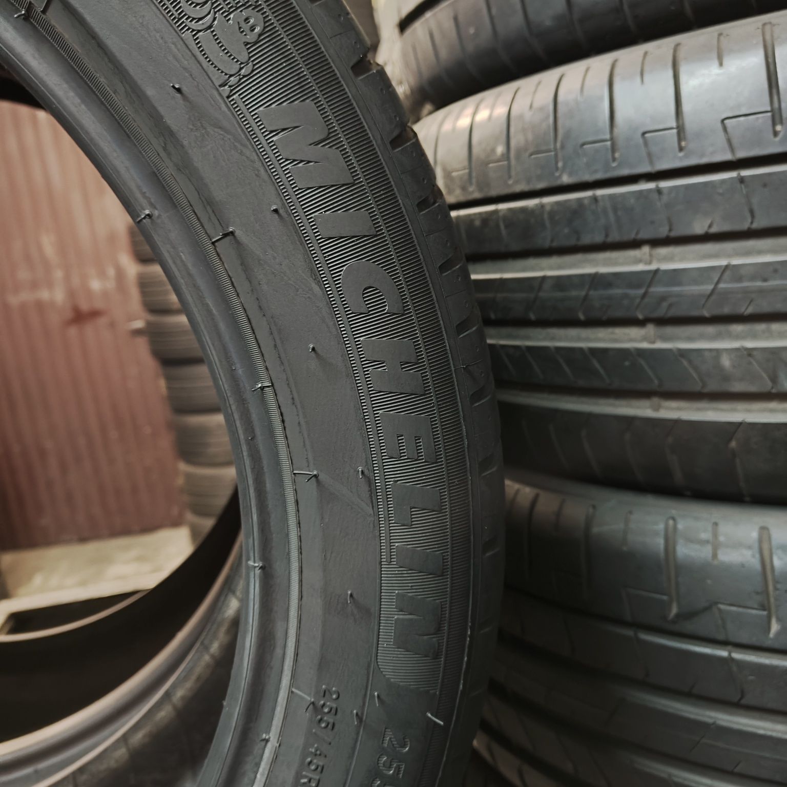 255/45/20 XL Sprzedam parę opon letnich Michelin