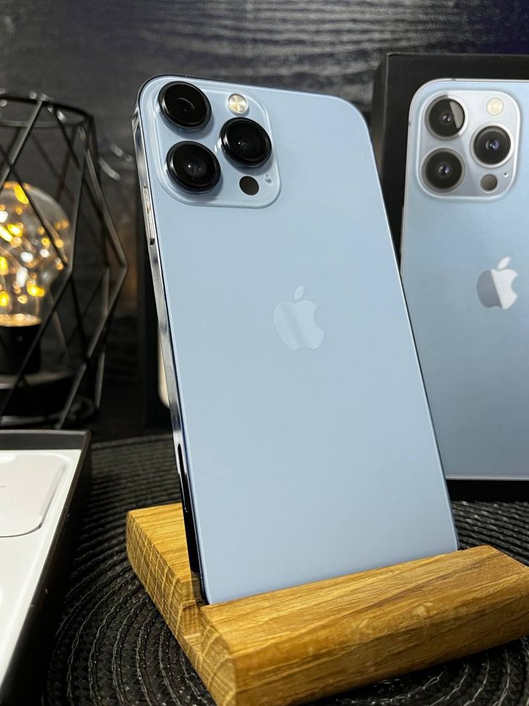 IPhone 13 Pro (Sierra Blue) 128GB IPhone XR в корпусі 13 Pro