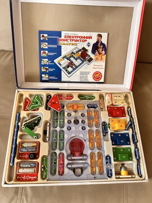 Електронний конструктор Znatok