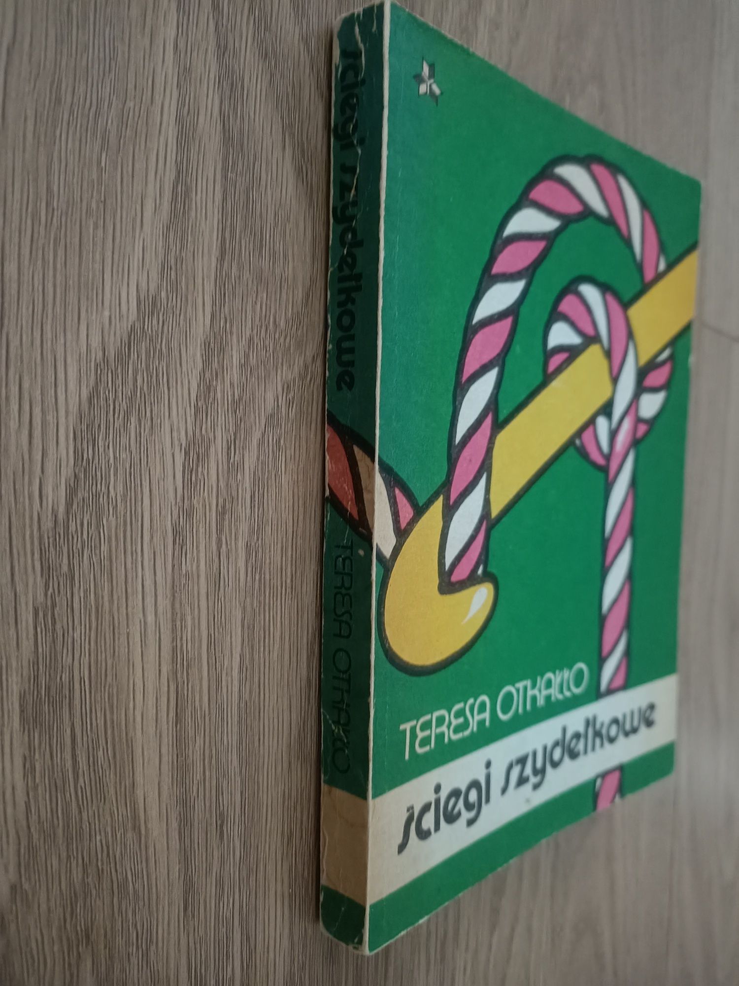 Ściegi szydełkowe, Teresa Otkałło