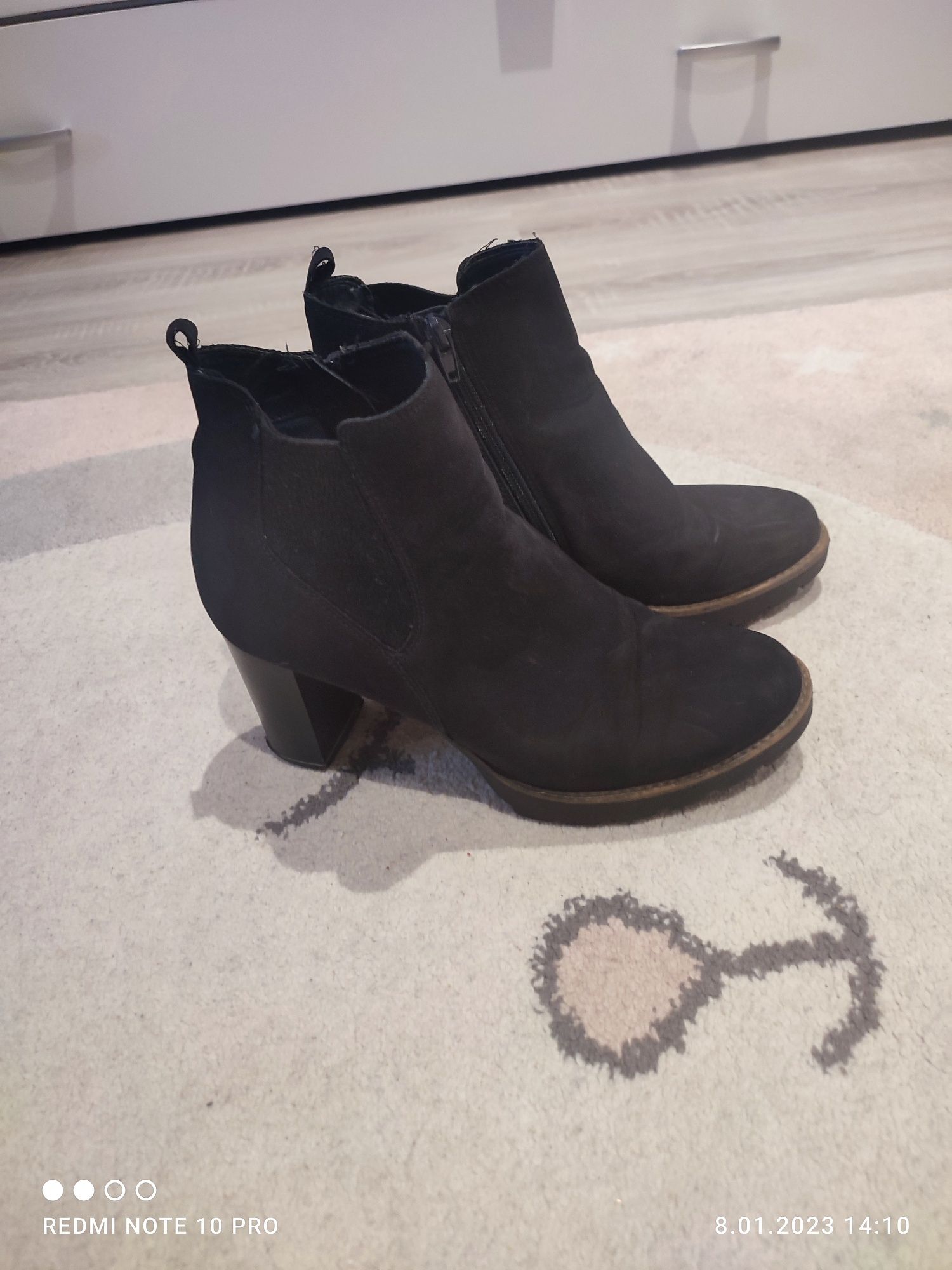 Buty botki na słupku traper koturn platforma greaceland Deichmann 40