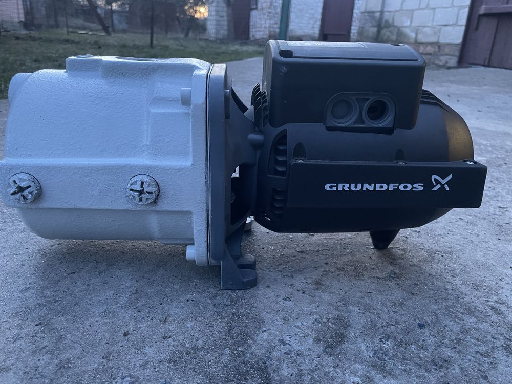 Насосна станція Grundfos