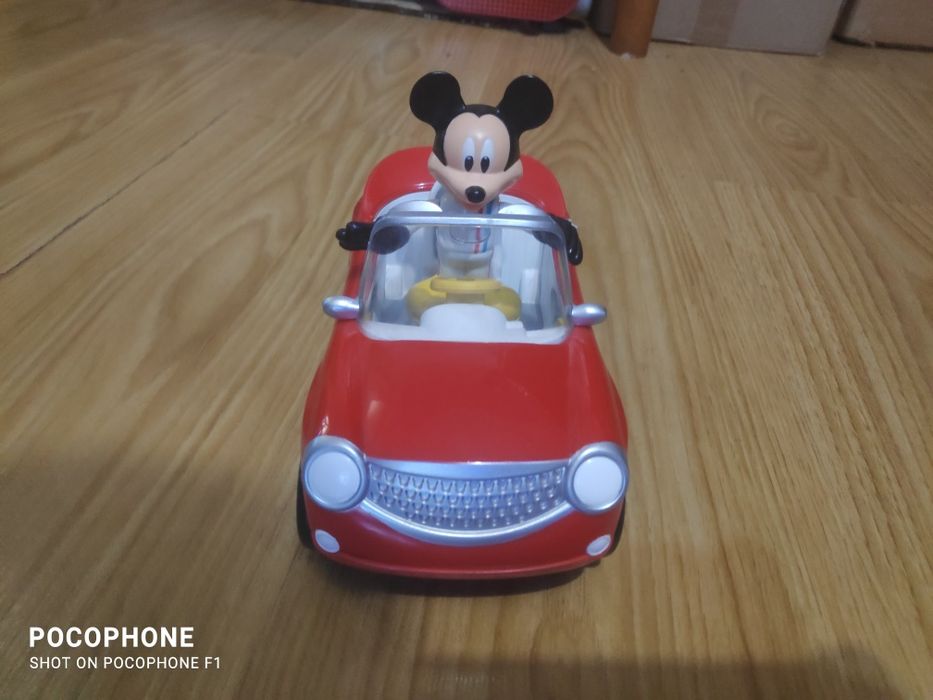 машинка на батарейках