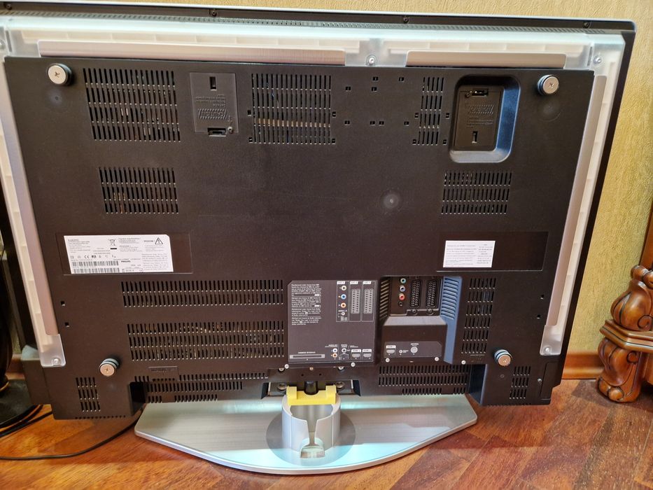 Продам ТВ  Philips 32 б/у Харьков
