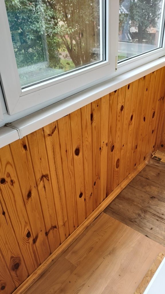 Продам 1-кімнатну квартиру в центрі міста.