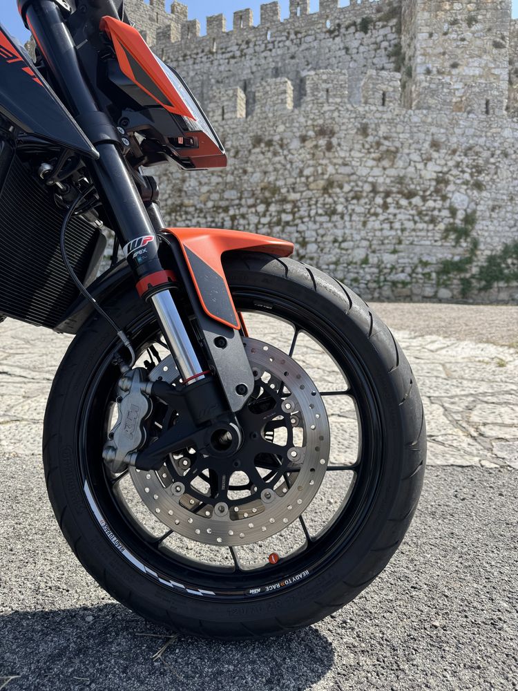 KTM 890 Duke - Akrapovic
