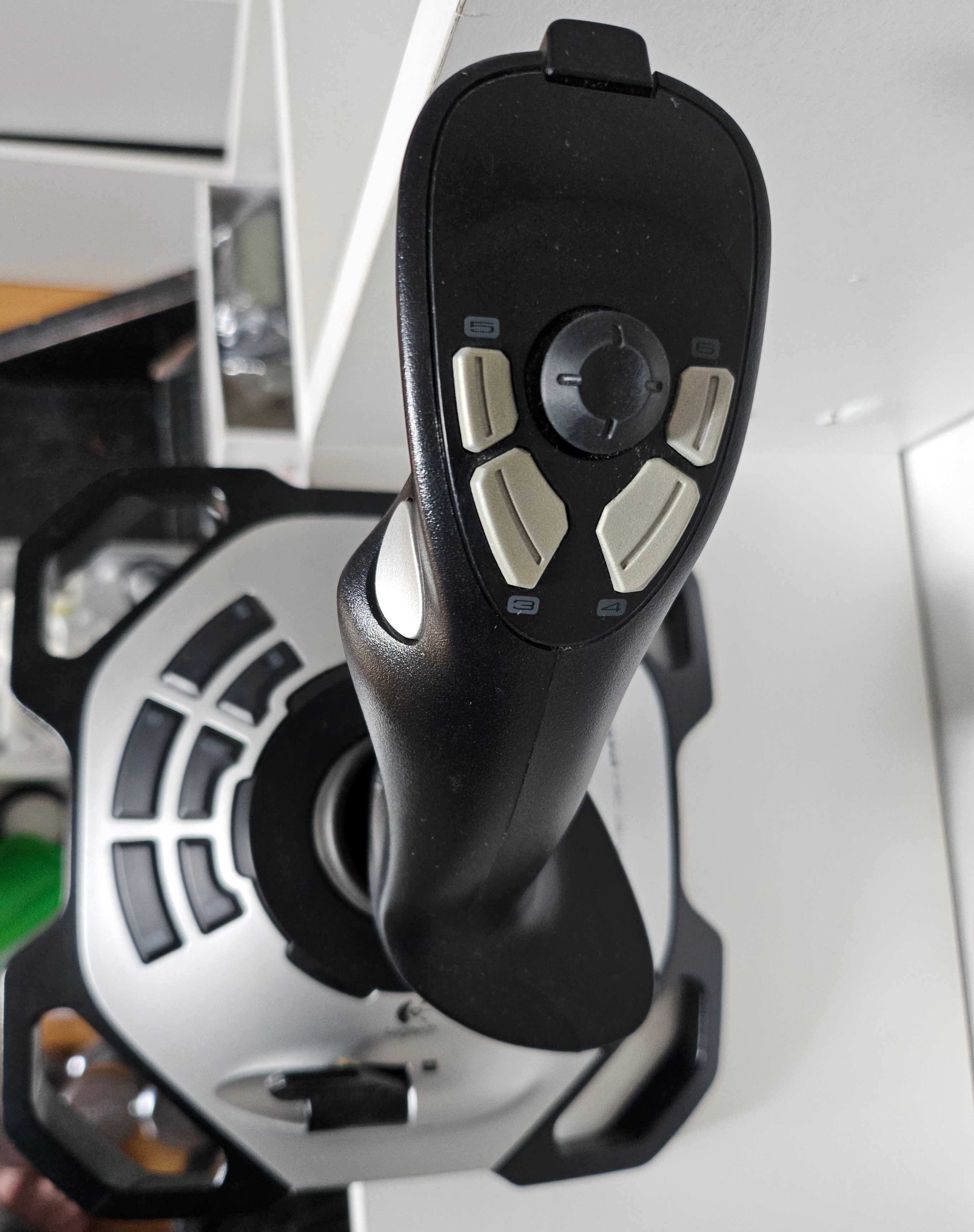 Joystick kontroler lotu Logitech Extreme 3D Pro - jak nowy Wwa