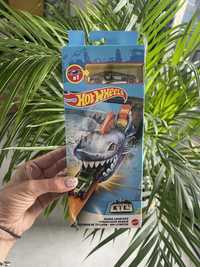 Hot wheels shark launcher nowa