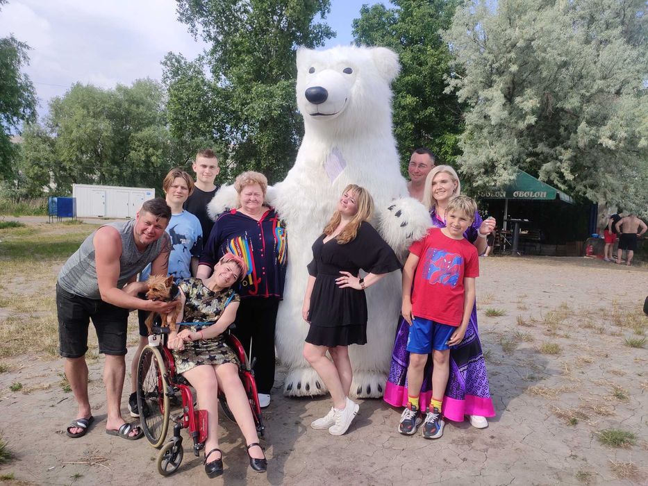 Аренда костюма аніматора білого ведмедя у Києві від "Супер Свято"