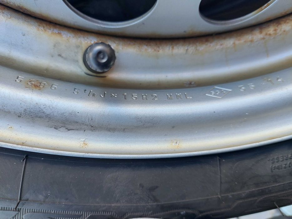 Felgi Z Oponami 15 RENAULT TWINGO III SMART 4X100 Zima