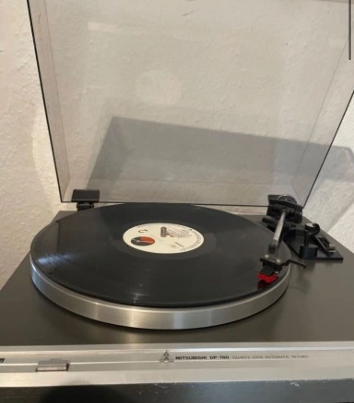 Mitsubischi DP-780 Gramofon