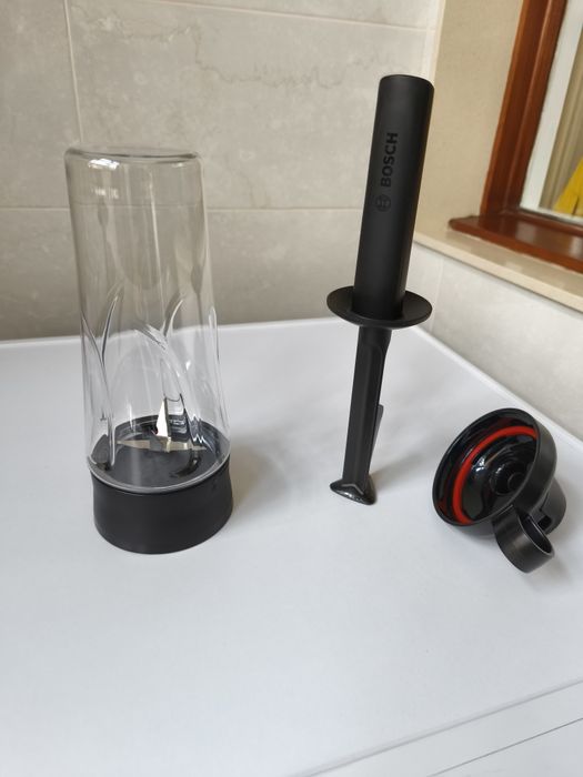 Liquidificador Bosch com os acessórios