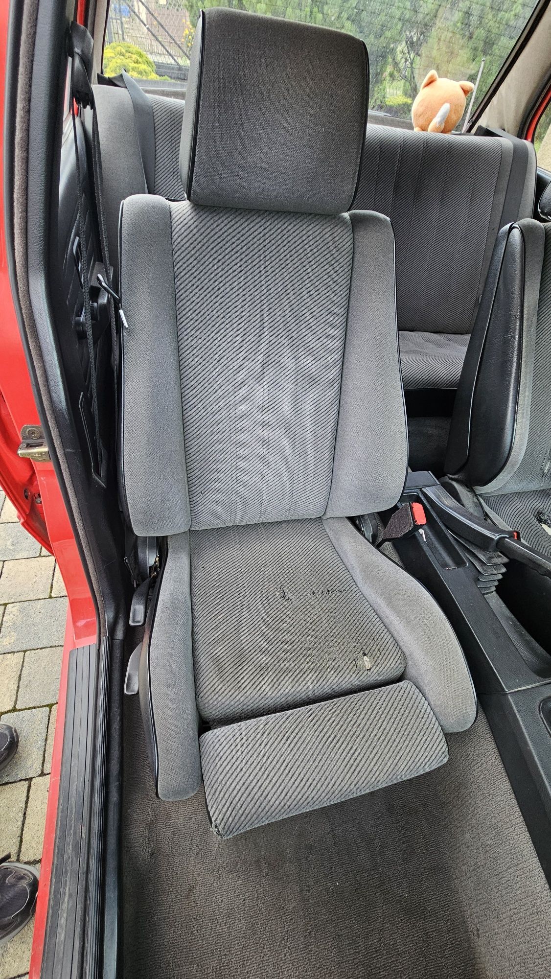 Fotele BMW E30 sportsitze wnętrze kanapa