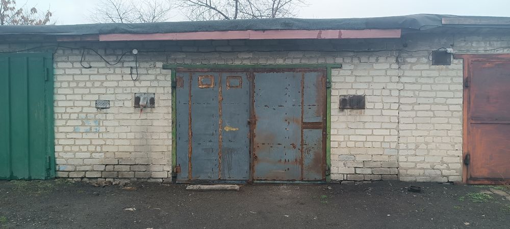 Продам гараж.м Шахтарське