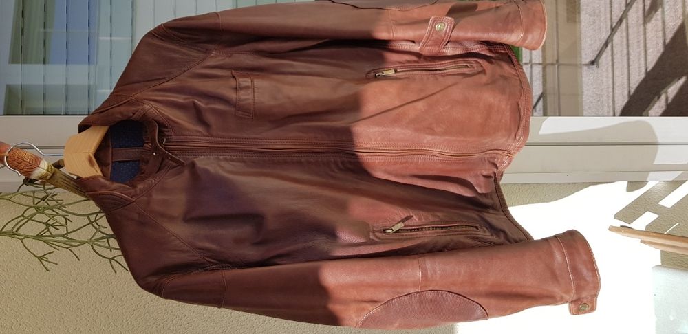 Casaco de Couro Massimo Dutti