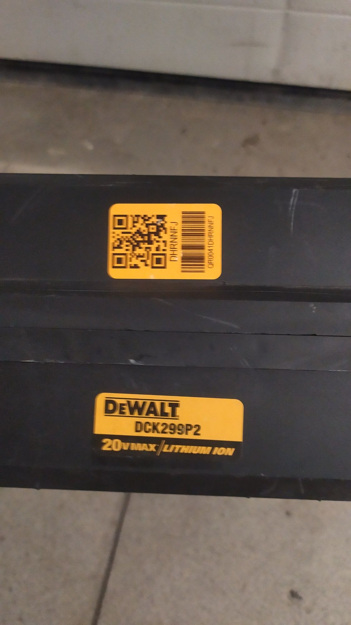 Walizka DeWalt dck299p2
