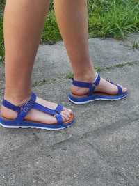 Granatowe sandały damskie rozmiar 38