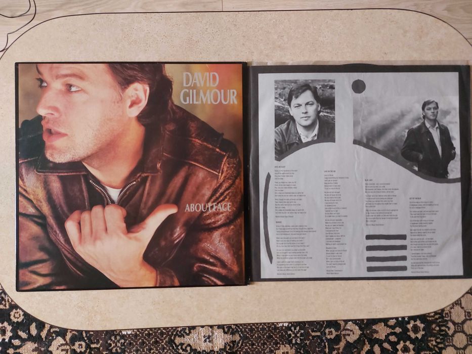 Продам виниловую пластинку David Gilmour 1984 About Face