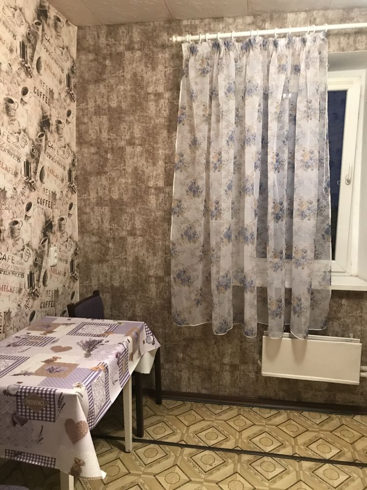 Сдам 1 комнатную квартиру посуточно в Покровске