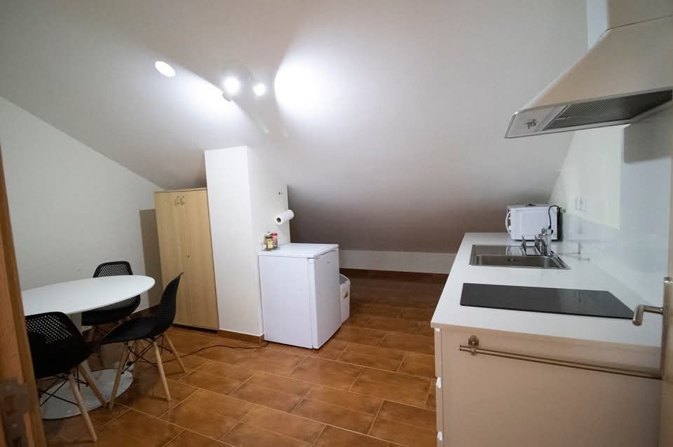Apartamento T1 em AVELAR