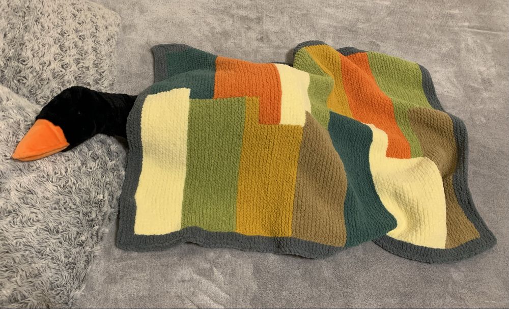 Вʼязаний дитячий плед