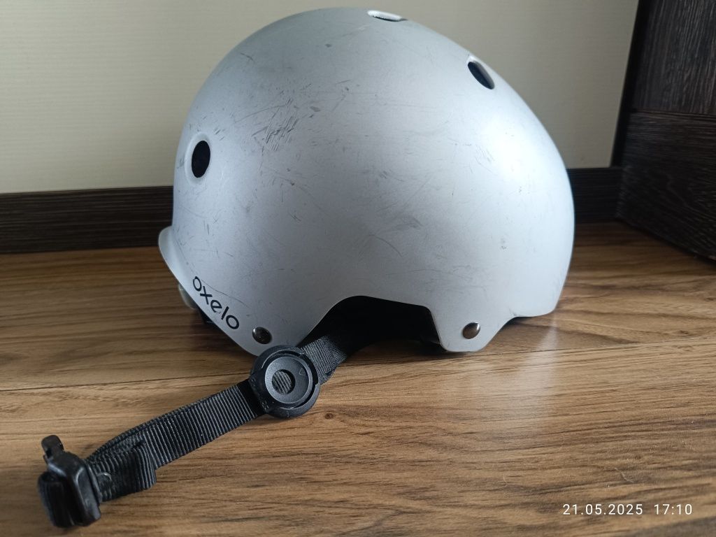 Kask rower, deskorolka, hulajnoga Oxelo S 50-54 cm

Sprzedaje kask OXE