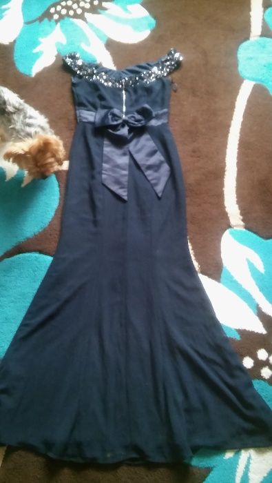 Granatowa suknia z kokardą  - S