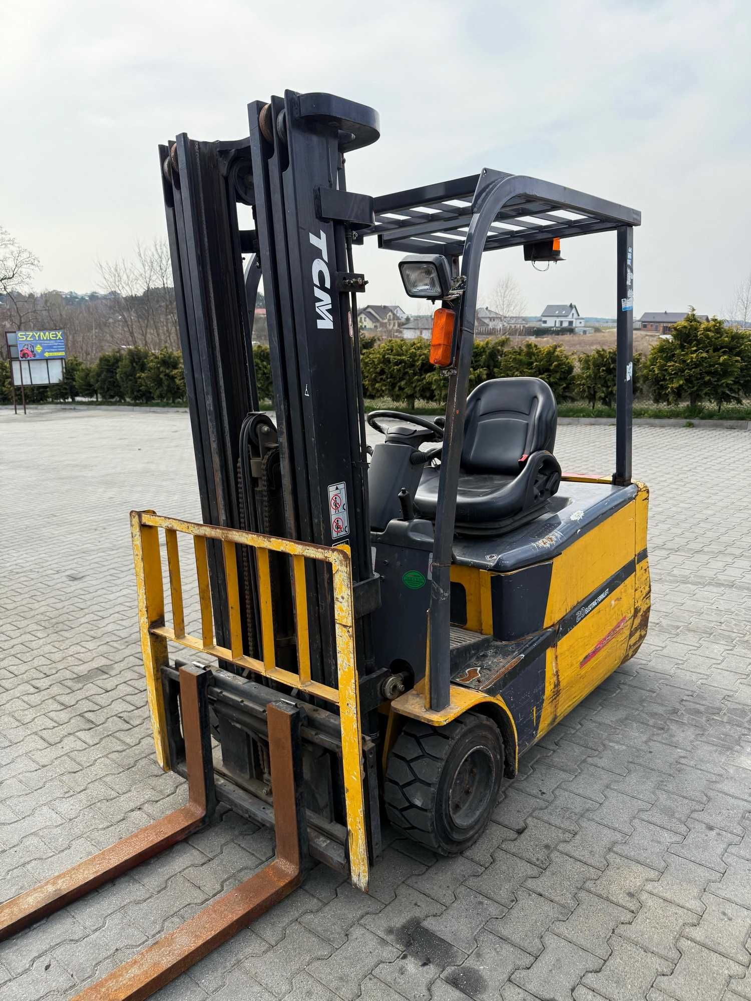 wózek widłowy elektryczny TCM FB20 Triplex 4.8m przesuw 2000kg 2013r