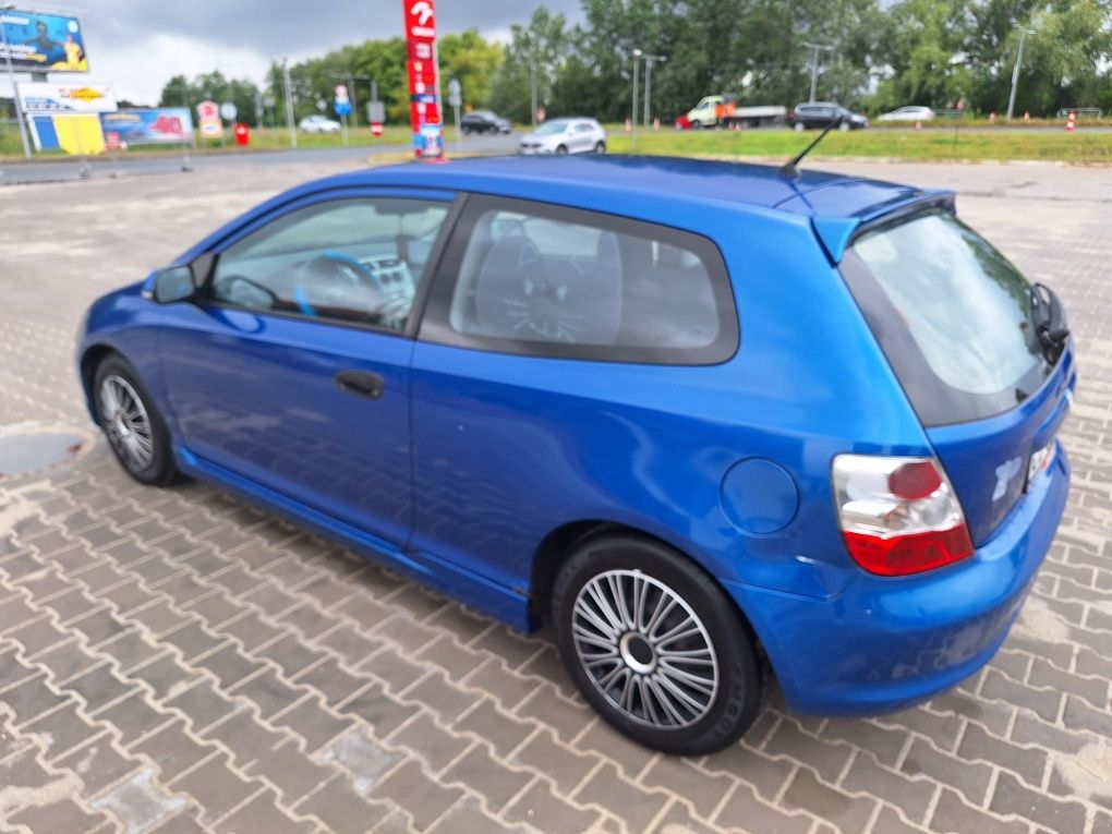 Honda Civic 1.4 benzyna rok 2004 sprawna klimatyzacja