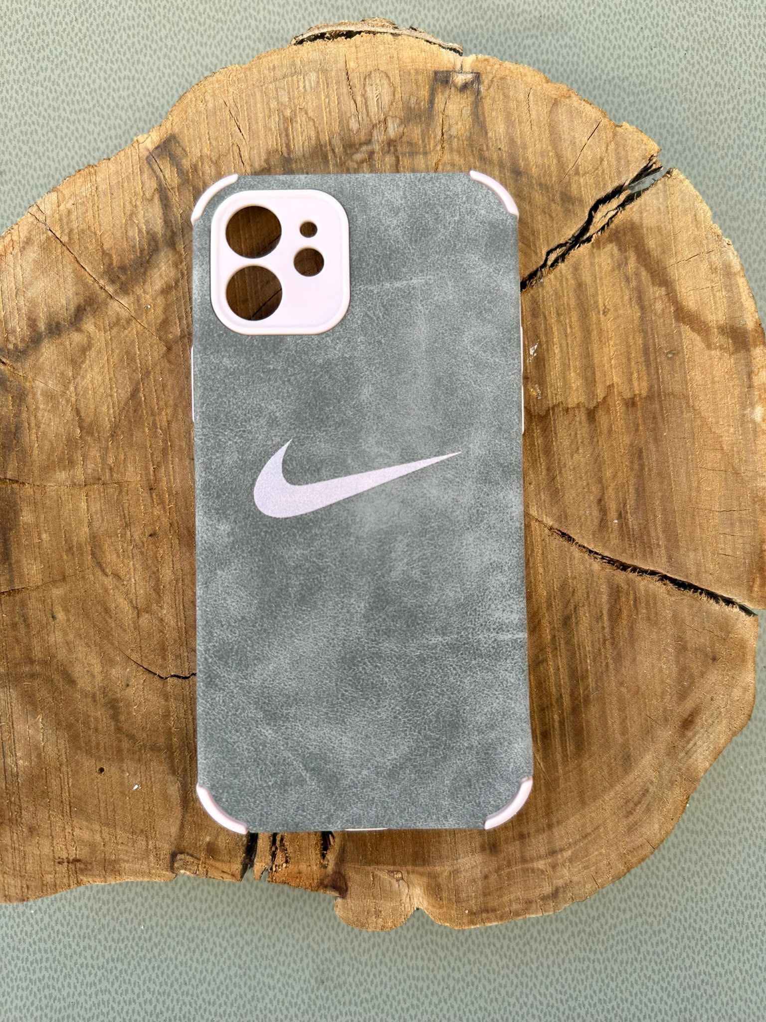 Capa iPhone Nike