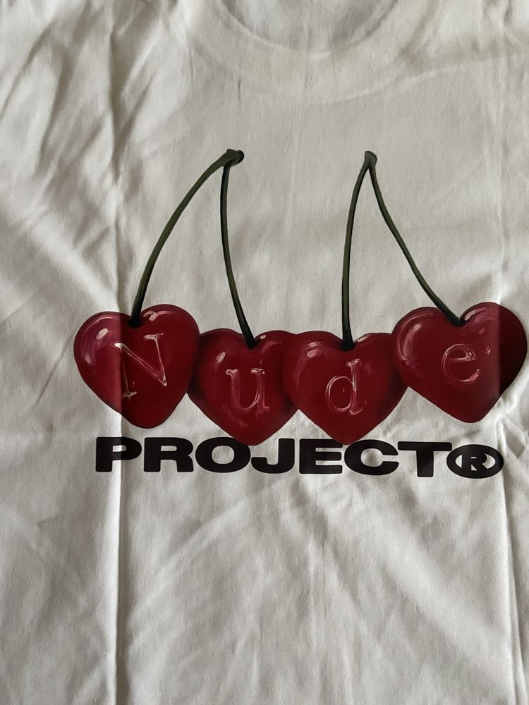 T-Shirt NUDE PROJECT tamanho M nunca usada