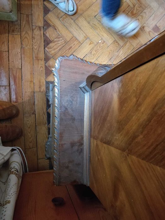 Móvel de Sala, Louçeiro em madeira