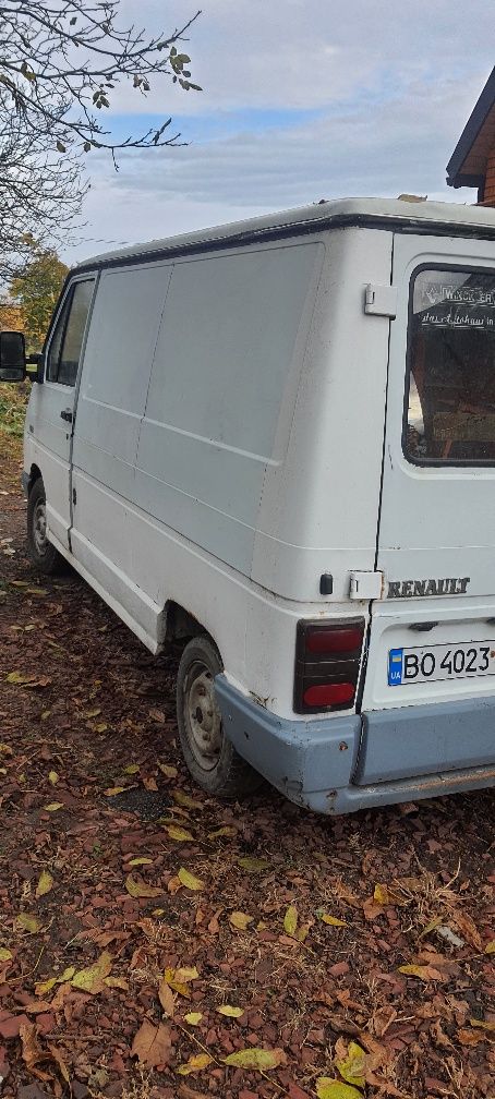 Автомобіль Renault Trafic