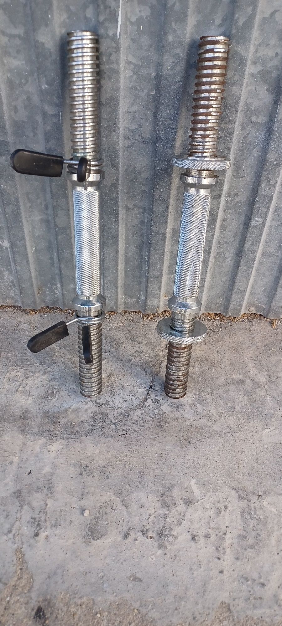 Vendo barras de musculação
