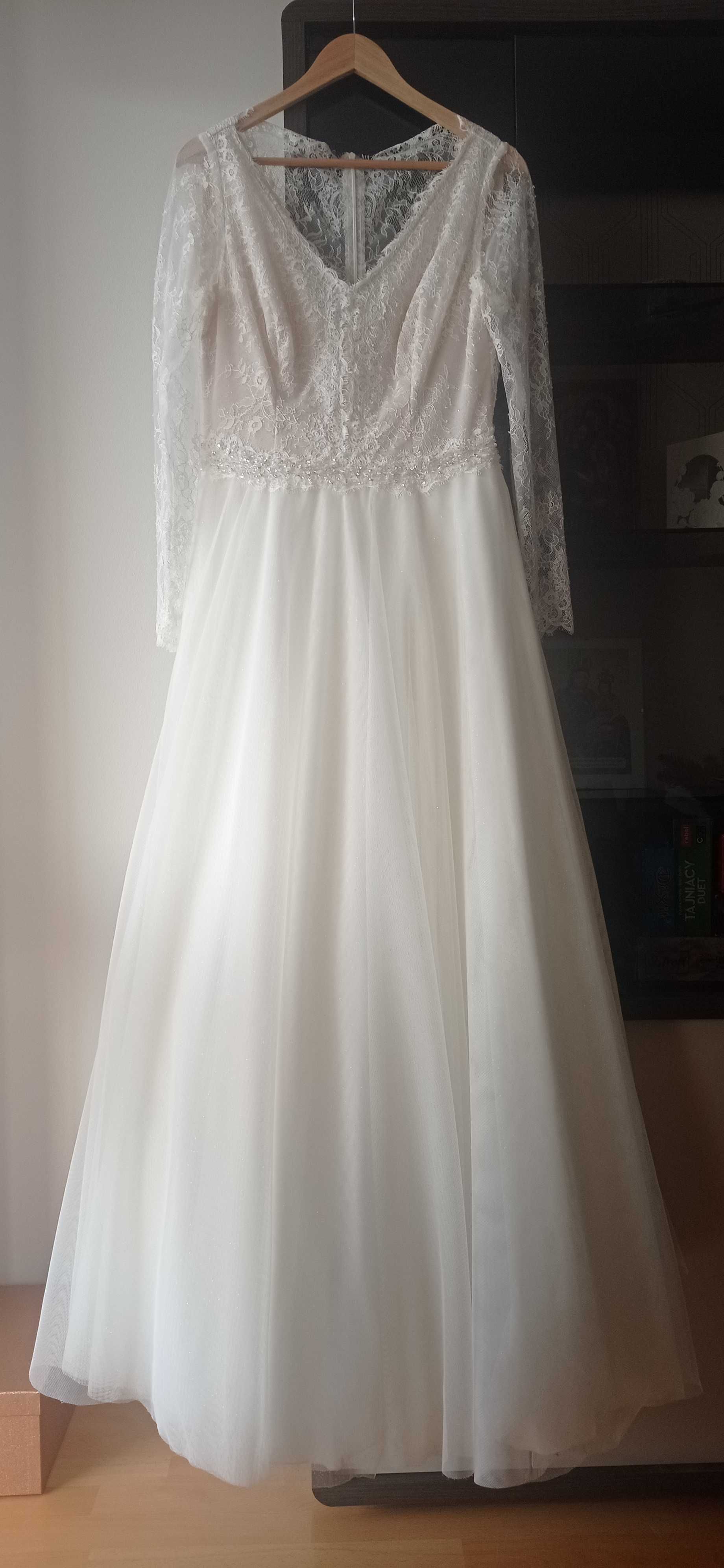 Suknia ślubna rozmiar 40, długi rękaw