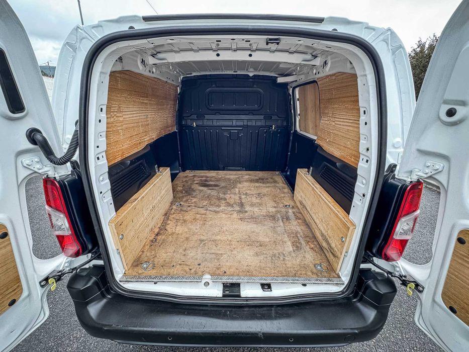 Peugeot E-Partner 50kWh Full Extras - 2022