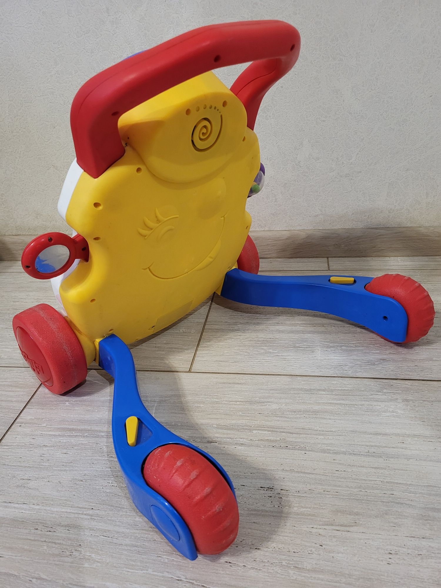 Развивающие ходунки CHICCO