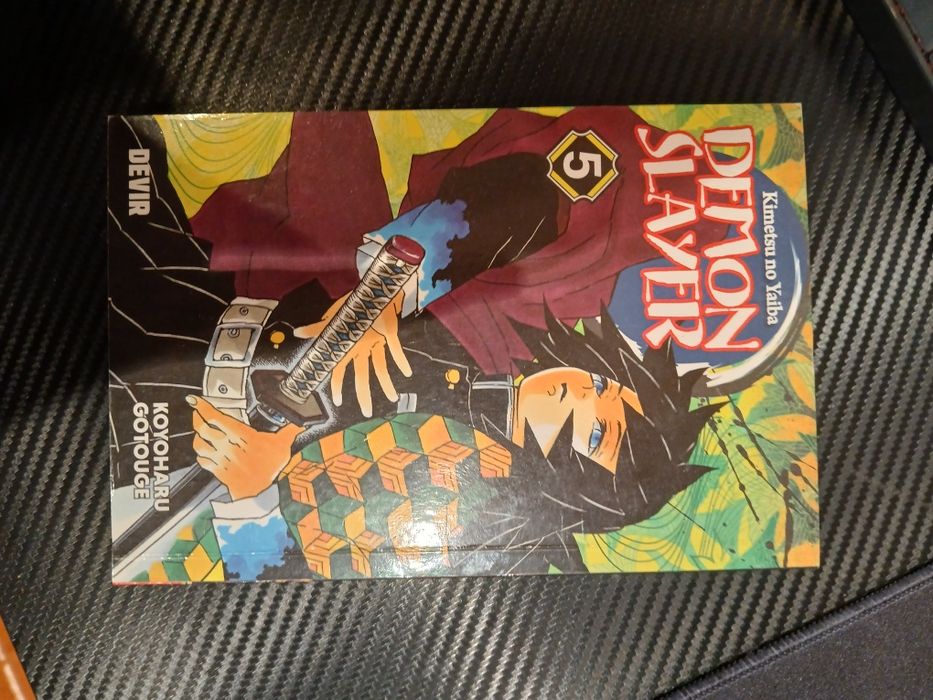 Mangás demon slayer, volumes 1, 2, 3 e 5