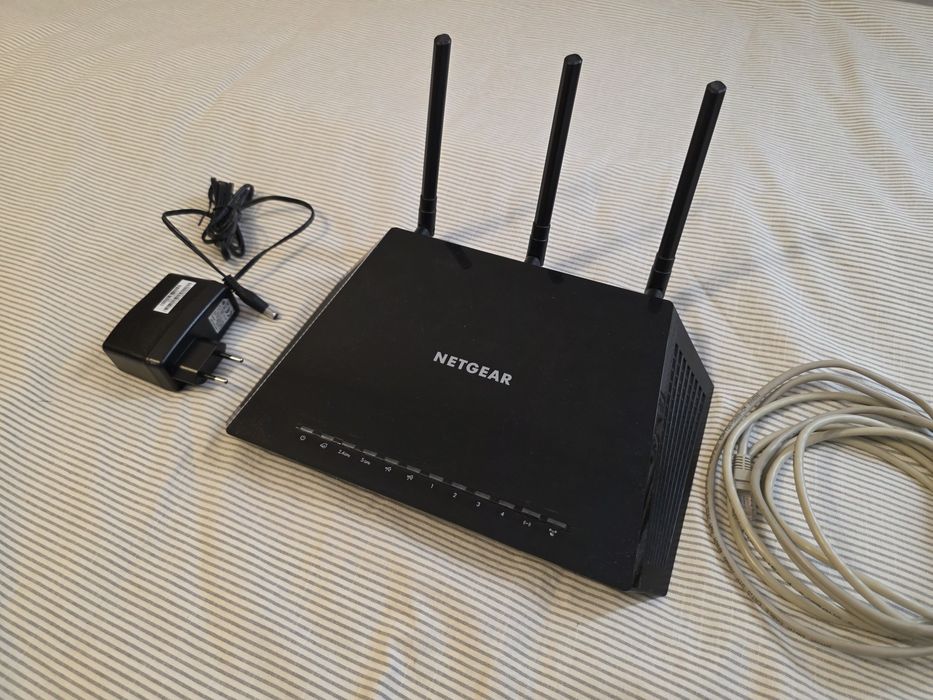 Router WiFi Netgear R6400v2 SRAWNY