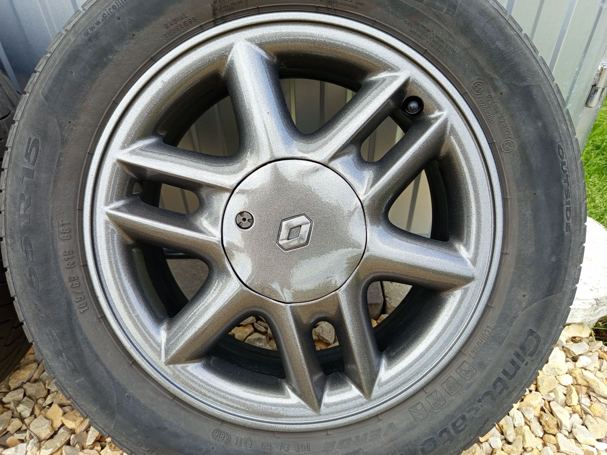 Felgi aluminiowe 15 renault Clio Megane dacia fiat opel toyota 4x100