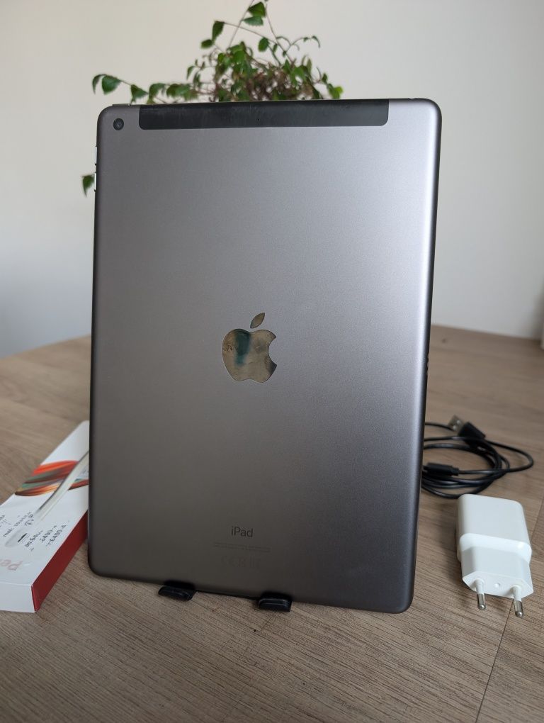 Apple iPad 8 generacji 32 A2429 Tablet LTE