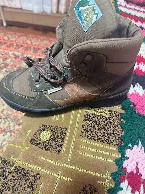 черевики чоловічі