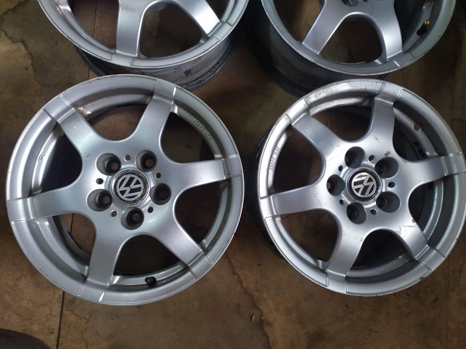 Продам диски на т4. Р15