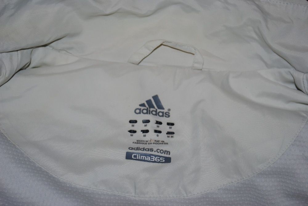 Adidas куртка для спорта белая