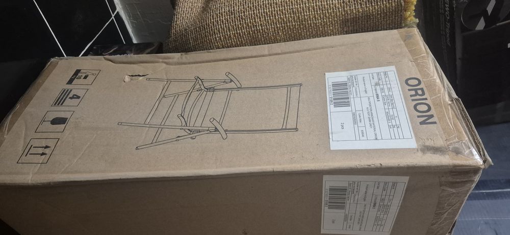 Dwa nowe składane krzesła ogrodowe