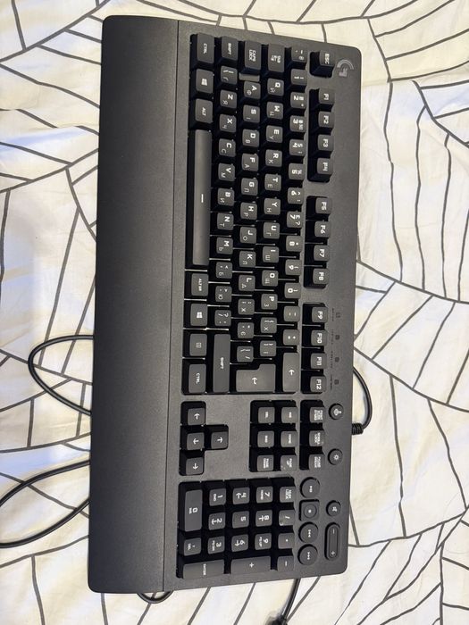 Клавиатура Logitec g213
