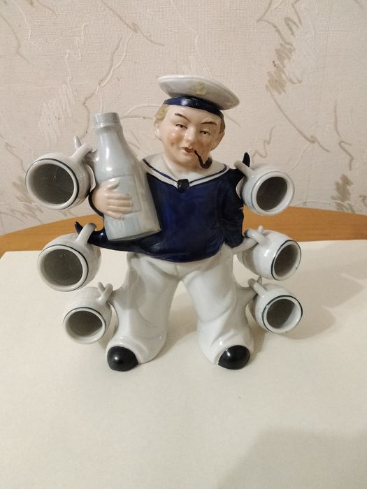 Статуэтка-штоф "Моряк"  (боцман)